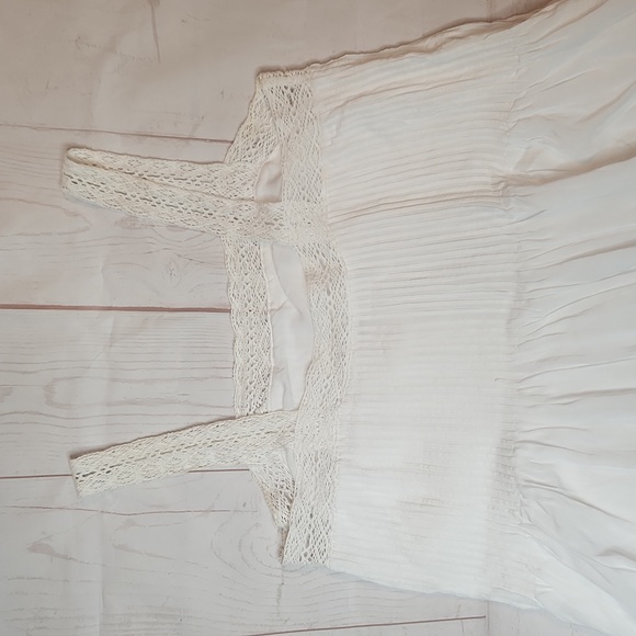 Aritzia Leone White Lined Dress | Medium - Picture 11 of 12